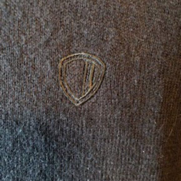 Ben Sherman Black Cotton/Merino Wool Sweater with Buttoned-Shoulder Tabs…‎ - Picture 6 of 9